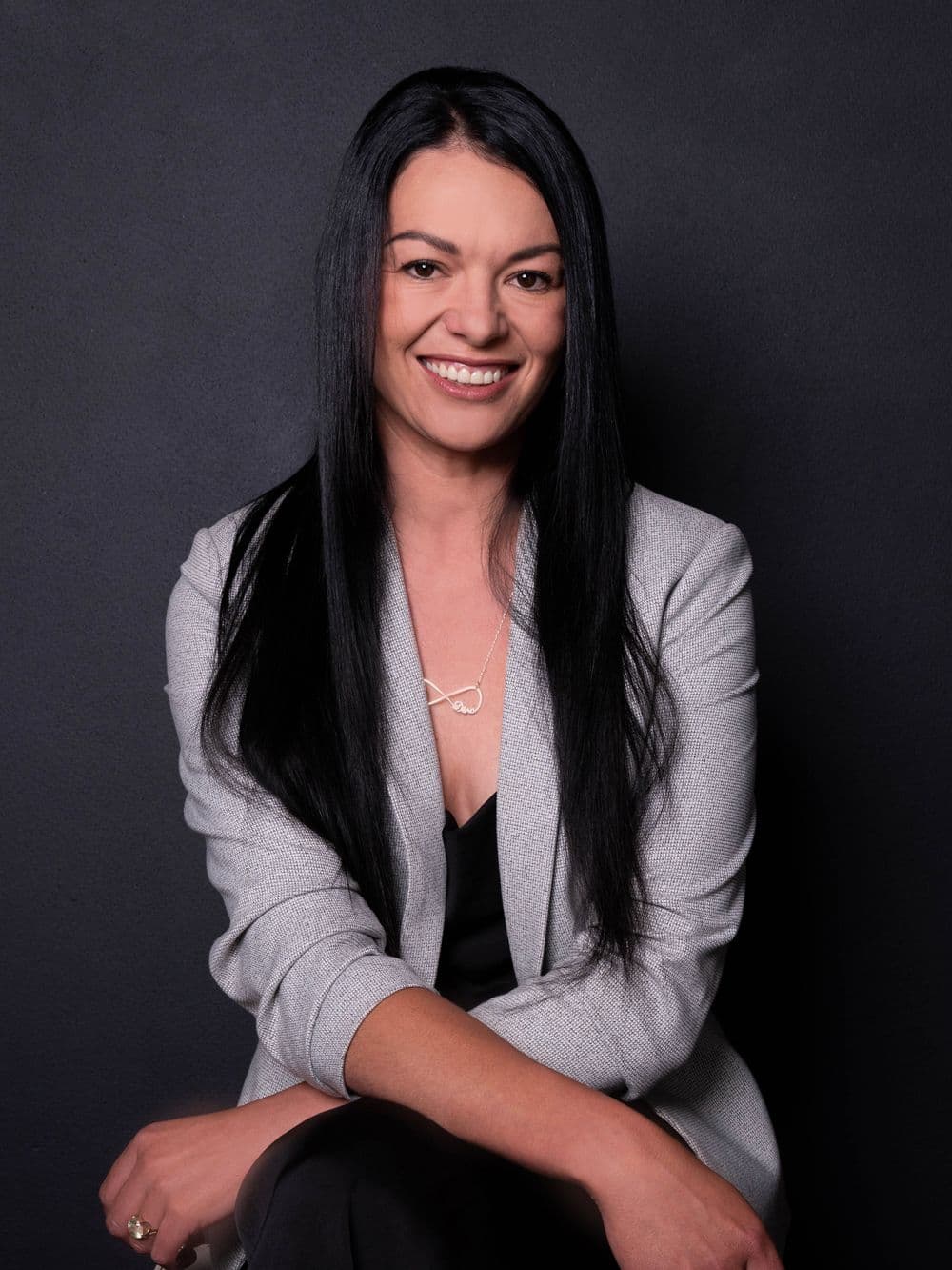 D-Studio, Beautician & Hairdresser